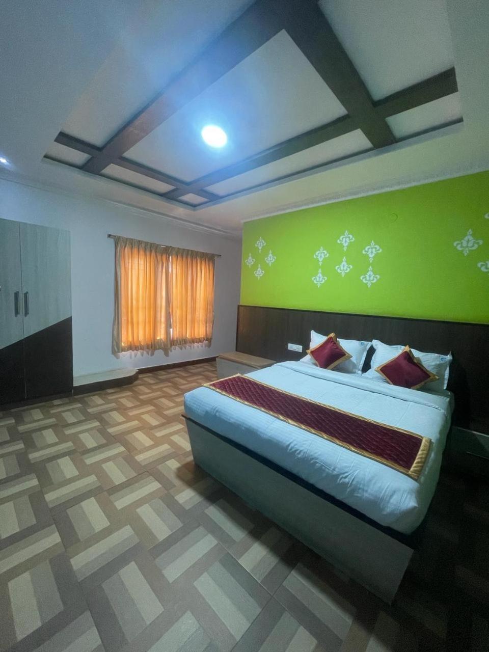 Ooty Vpr Residency Hotel Exterior photo
