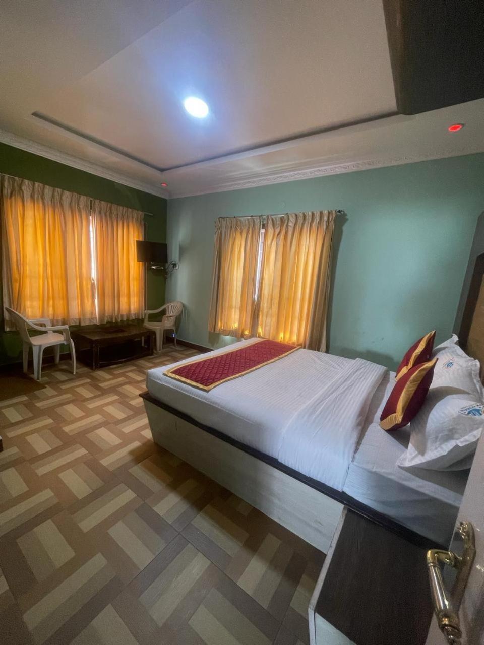 Ooty Vpr Residency Hotel Exterior photo